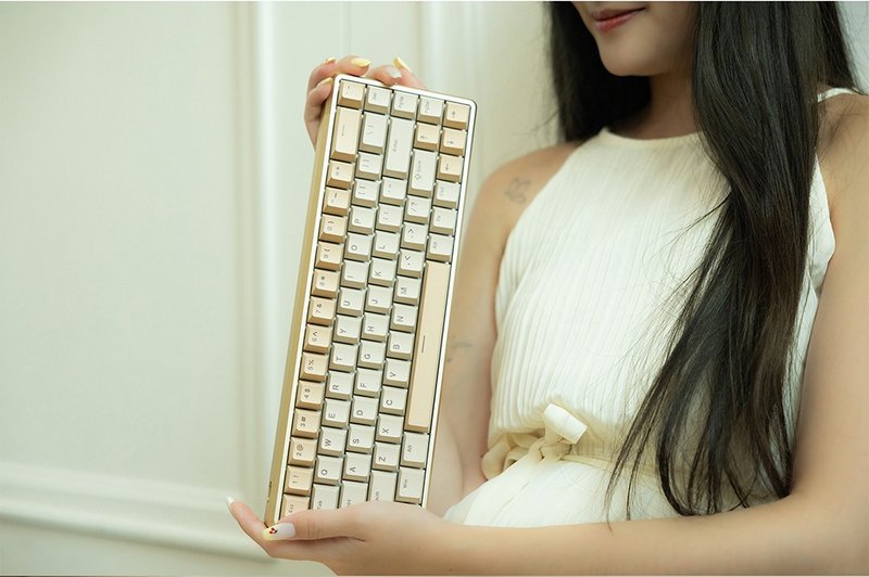 irocks K104H RGB 有線 磁軸 機械鍵盤 - 電腦配件 - 其他金屬 