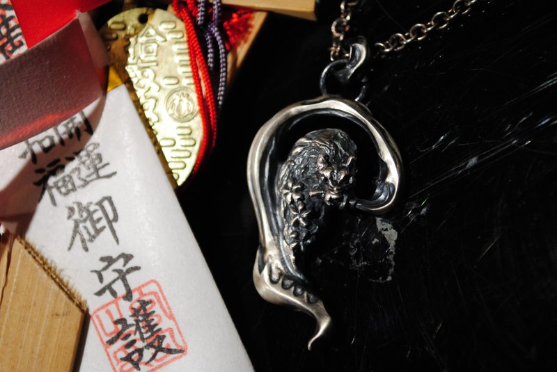 Alarein /手作銀飾/墜子/狼城/壬生 - 項鍊 - 銀 銀色