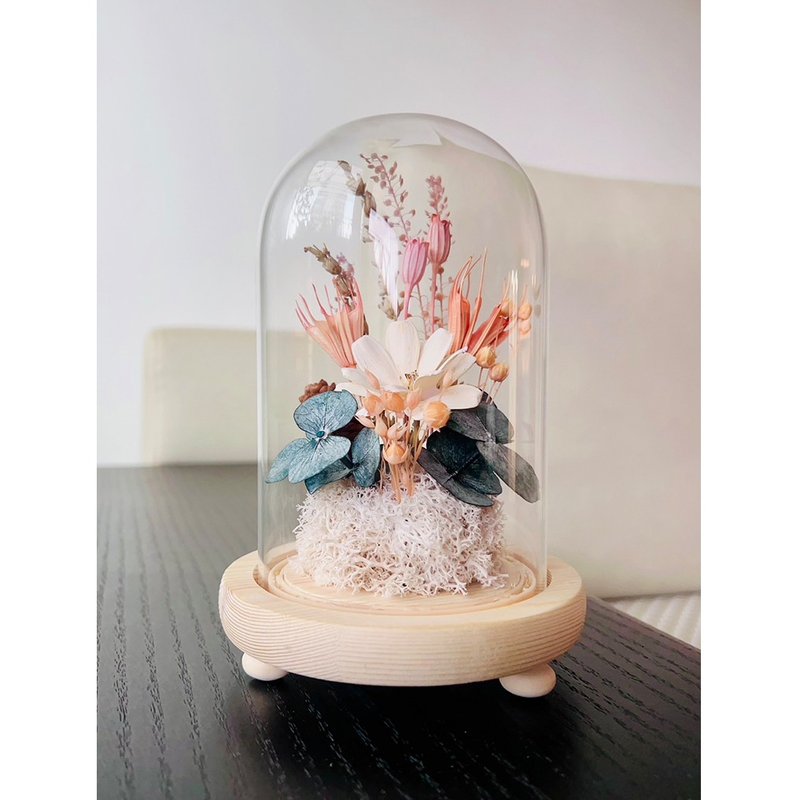 Butterfly Flower Room/Preserved Flowers/Dried Flowers/With Lampshade/Gift-Giving/With Gift Box and Small Card - ช่อดอกไม้แห้ง - พืช/ดอกไม้ สึชมพู