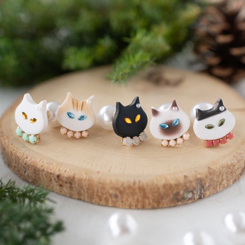 【Xmas Gift Box】 Earrings / Selection of cats and pearls - Earrings & Clip-ons - Clay Multicolor