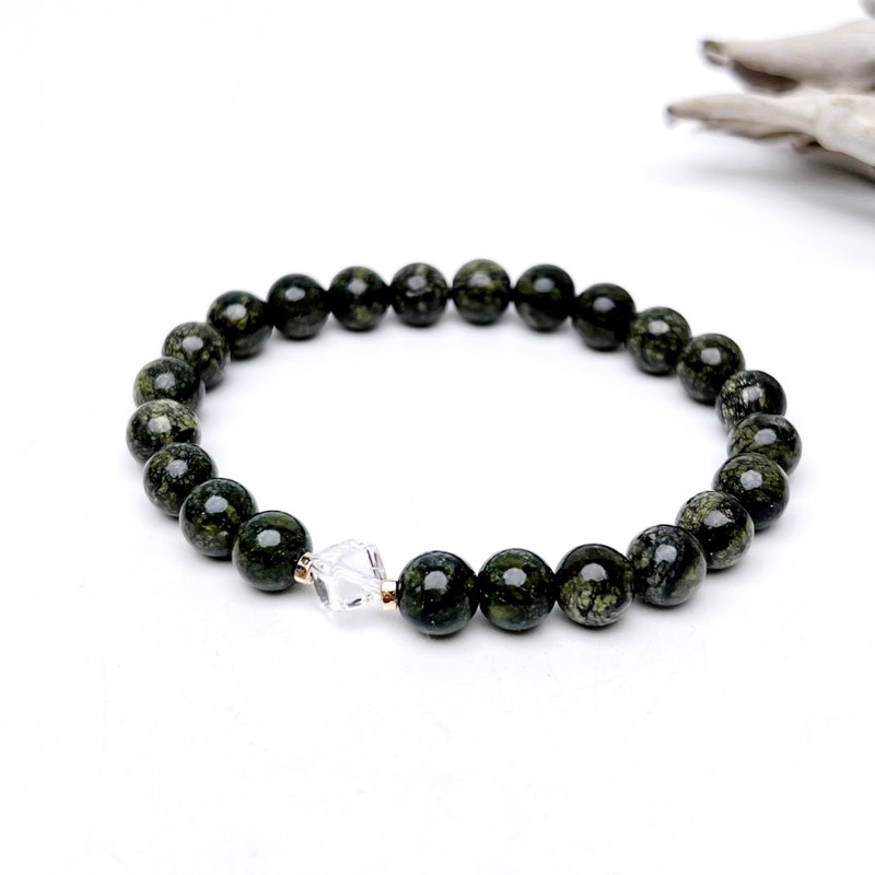 Soothe. Bracelet to appreciate the health care and healing of the years l King of Medicine Graphite Green Jade White Crystal l - Bracelets - Jade Multicolor