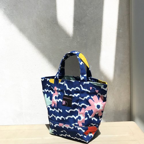 glitterbar29 Blue Wind Handbags / Small Size
