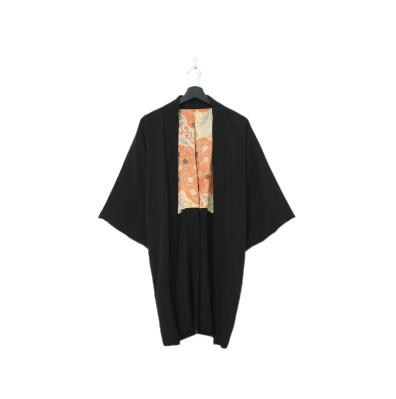 Back to Green-日本黑羽織 橘調彩色花紋 kk-07//vintage kimono - 女大衣/外套 - 絲．絹 