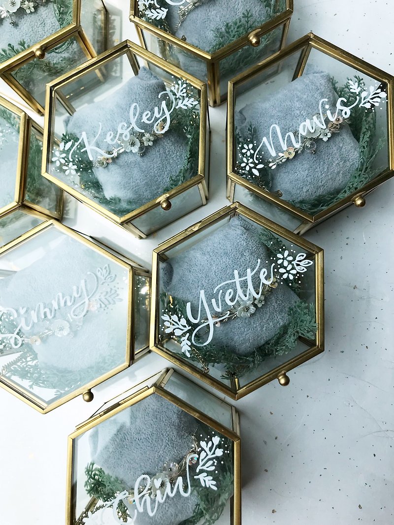 CLARETSwhite | Flower Party Sisters Handmade Custom Name Hexagonal Glass Box Set - Bracelets - Glass Gold