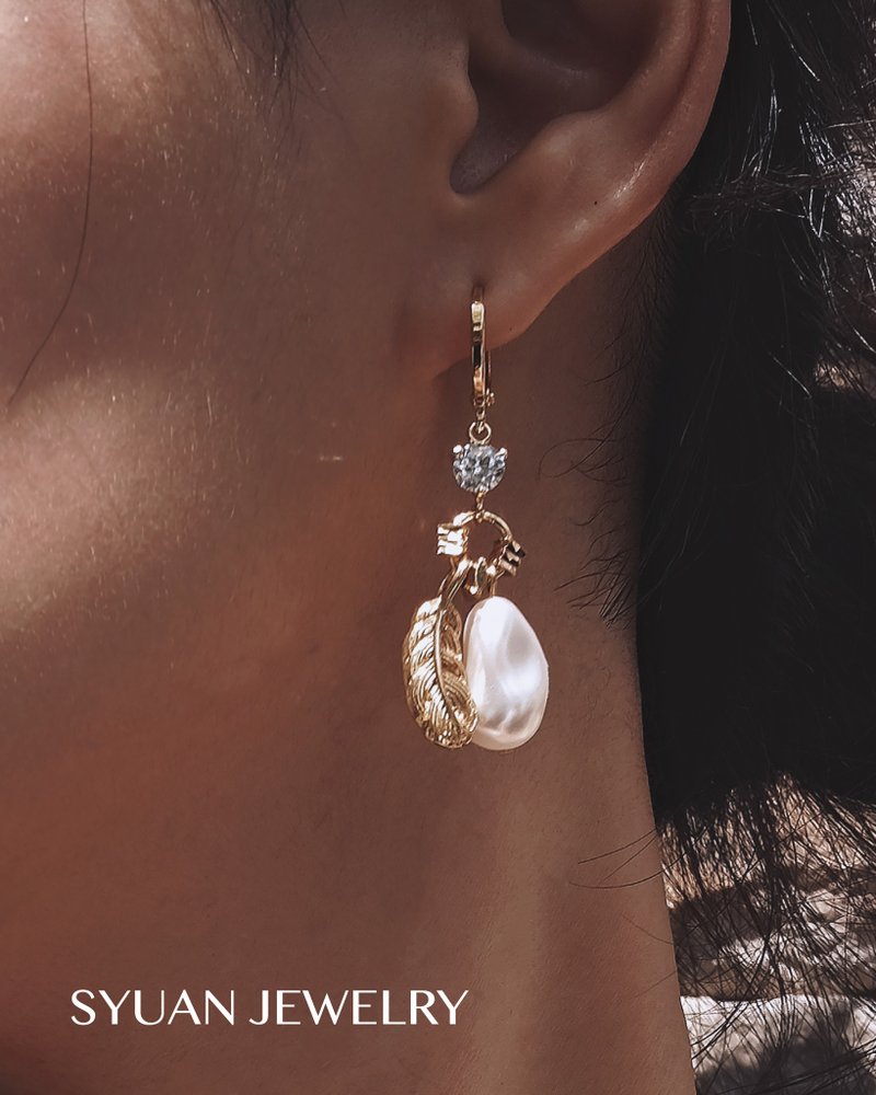 PYT Romance in South France_Bliss Wings Happy Wings Pearl Earrings - ต่างหู - โลหะ 