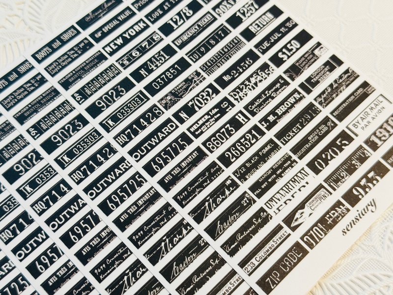 sensiary Black Vintage Square Lettering Sticker - 卡片/明信片 - 紙 