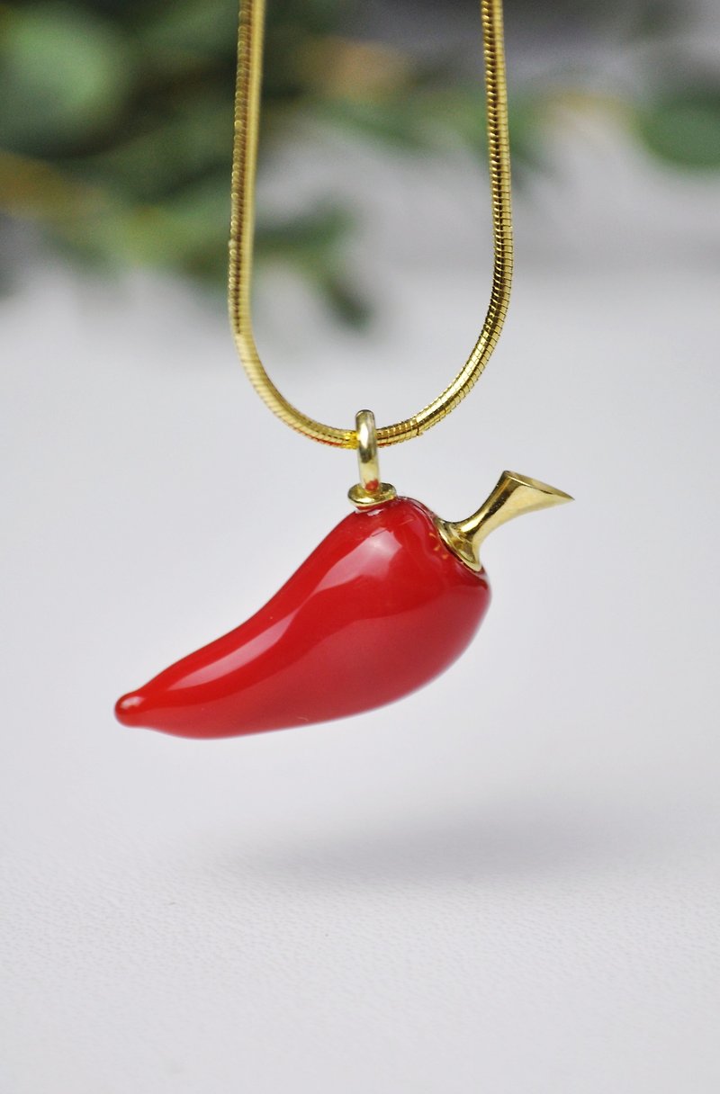 Red chili pepper pendant Miniature food charm Fruit jewelry Gift for her - 項鍊 - 玻璃 紅色