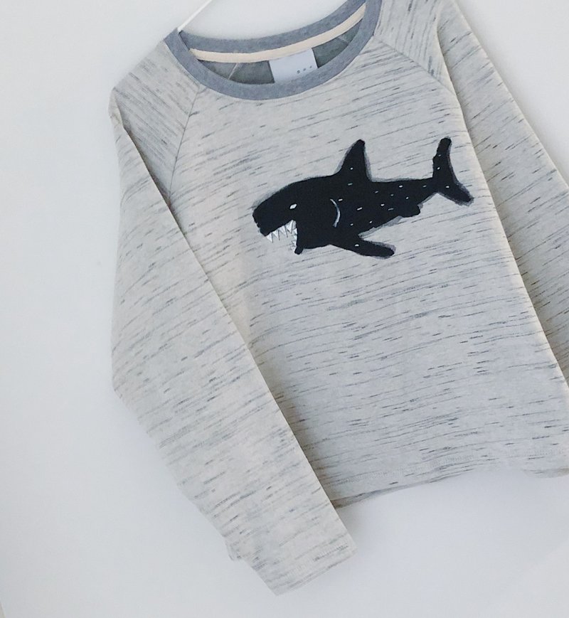 Naughty SHARK Crop Top / Light Gray Sweatshirt - Women's Sweaters - Cotton & Hemp Gray