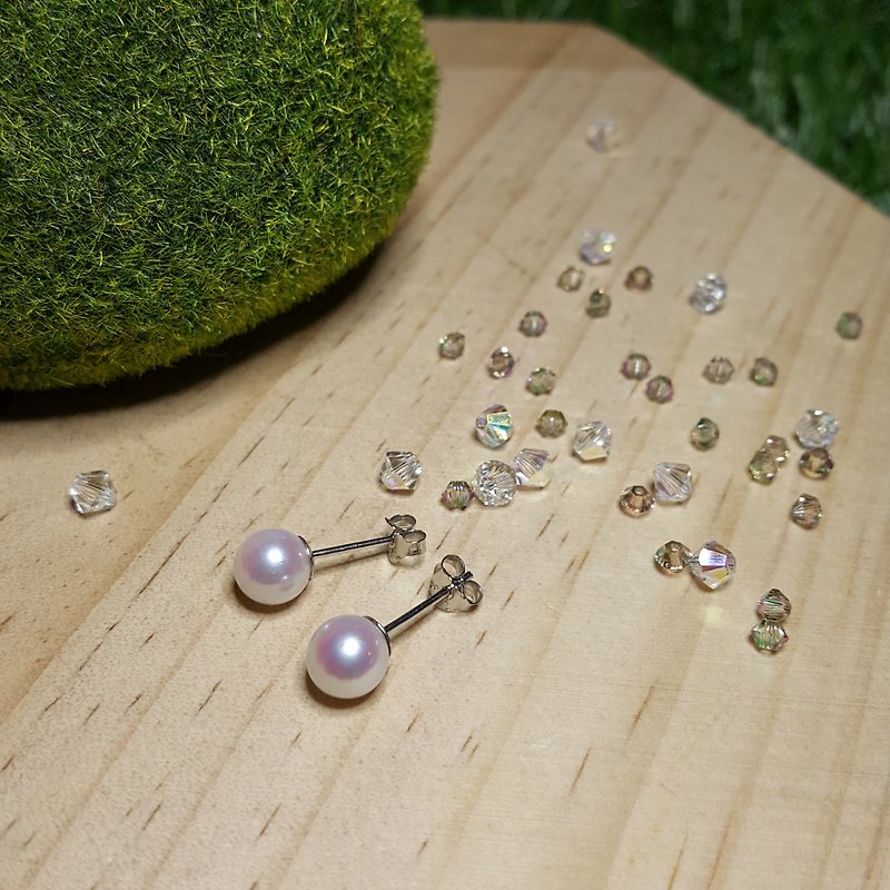 Sea Of Love: Japanese Akoya Sea Pearl Earrings (White Round 6.5mm~ Sharp Lustre) - ต่างหู - ไข่มุก สึชมพู
