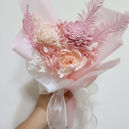 Kinki 手作Studio 情人節禮物花束幼兒園大學畢業團拍花束道具 畢業禮物季 企業工商
