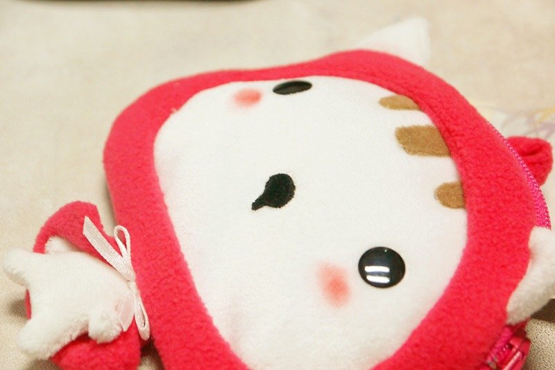 Bucute Little Red Cat ID Holder Wallet/Travel Card Holder/ID Holder/Exclusive Sale/Handmade/Exchanging Gifts/Change Purse - กระเป๋าใส่เหรียญ - เส้นใยสังเคราะห์ สีแดง