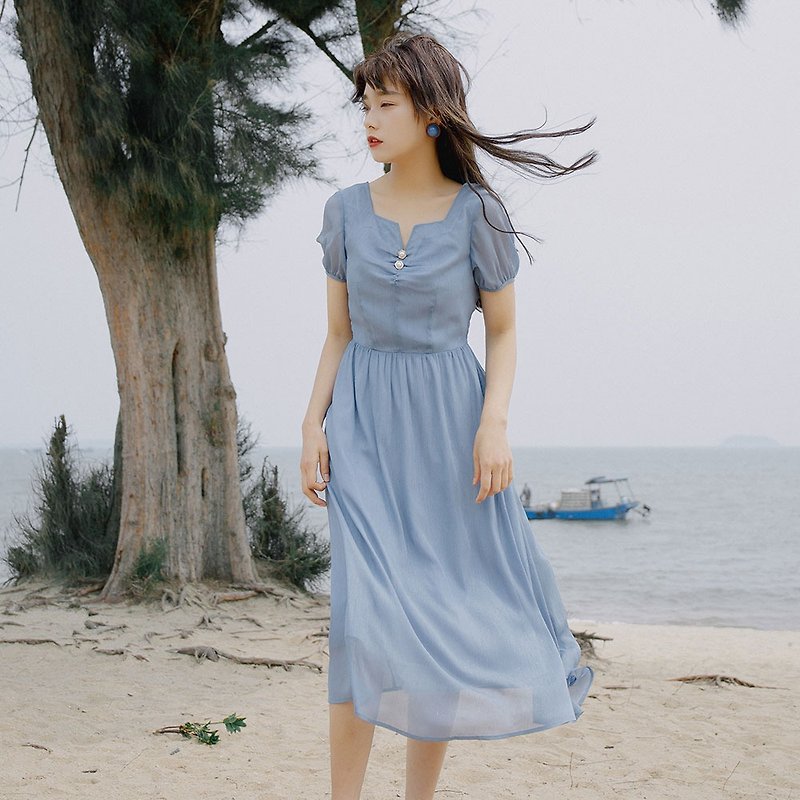 【滿送吊帶】安妮陳2019夏季後背撞色壓皺連身裙洋裝 9336 - 連身裙 - 聚酯纖維 藍色