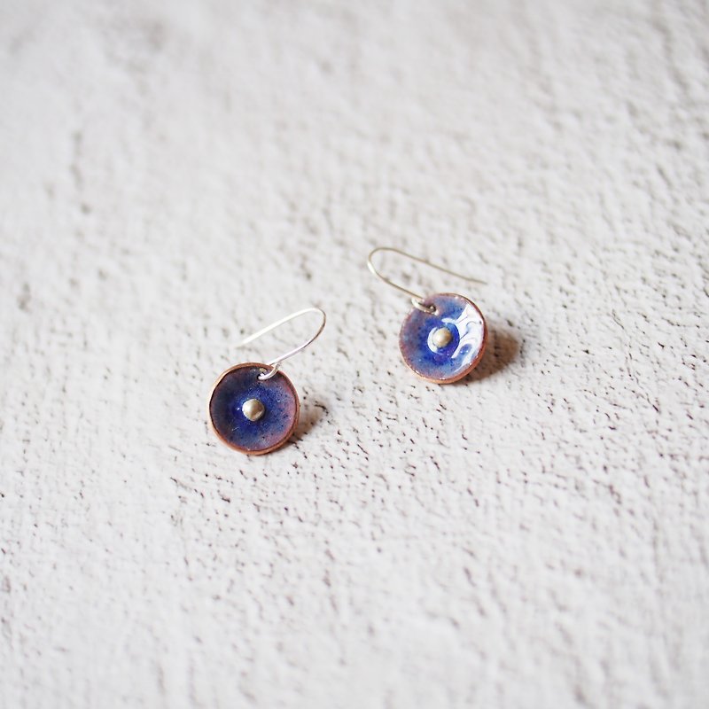 Daily round-based enamel earrings - Silver beads fall through the blue pure style - ต่างหู - วัตถุเคลือบ หลากหลายสี