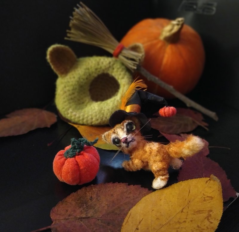 收藏针织毛绒娃娃猫在魔术帽与南瓜amigurumi可爱的玩具 - 公仔/玩偶 - 羊毛 橘色