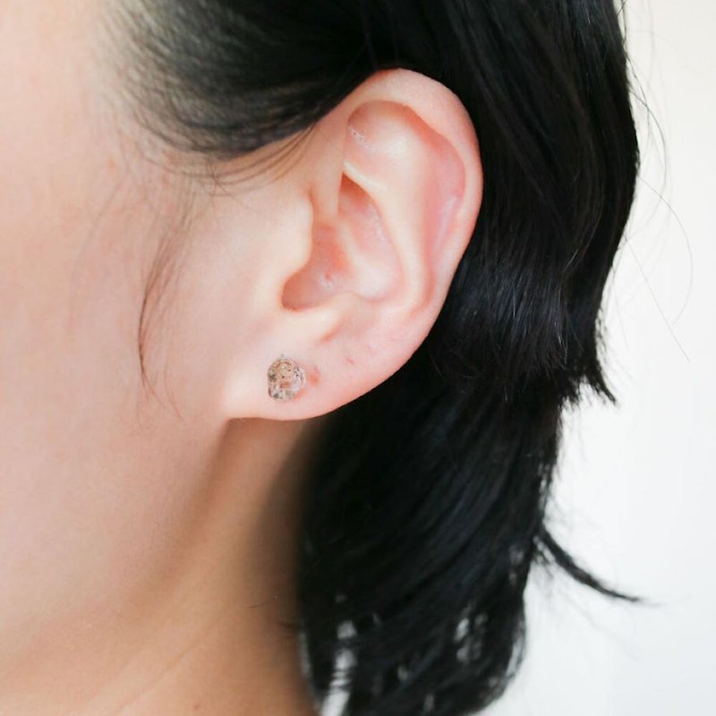 rough earring oil quartz - Earrings & Clip-ons - Stone Transparent