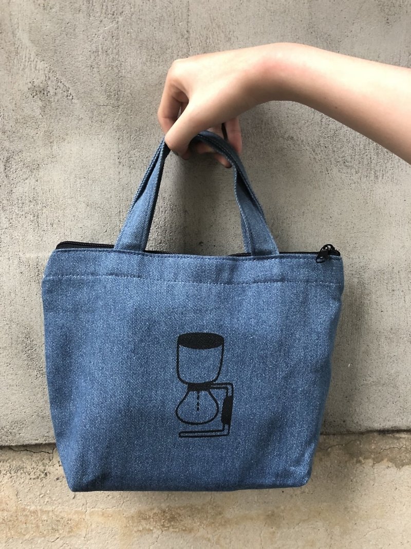 You can't - 绢 printed denim lunch bag - Handbags & Totes - Other Materials Blue