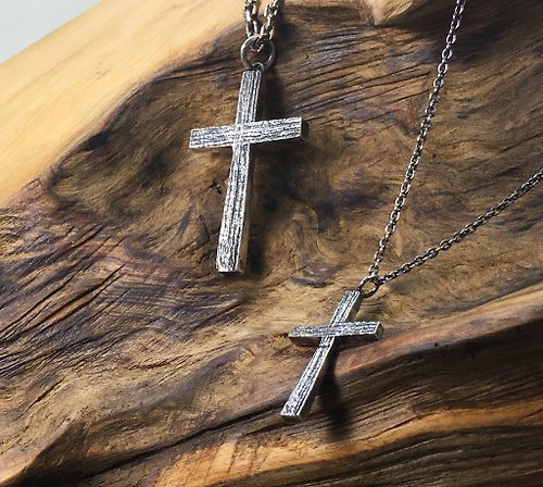 Half Muguang] Sterling Silver Wooden Cross Necklace - Shop Flowzone Jewelry  Necklaces - Pinkoi