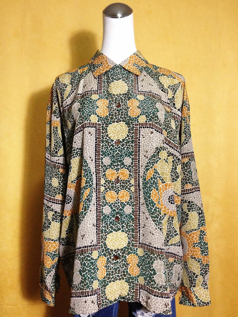 Ping-pong vintage [vintage shirt / artistic mosaic tiles Long vintage shirt] abroad back VINTAGE - เสื้อเชิ้ตผู้หญิง - เส้นใยสังเคราะห์ หลากหลายสี
