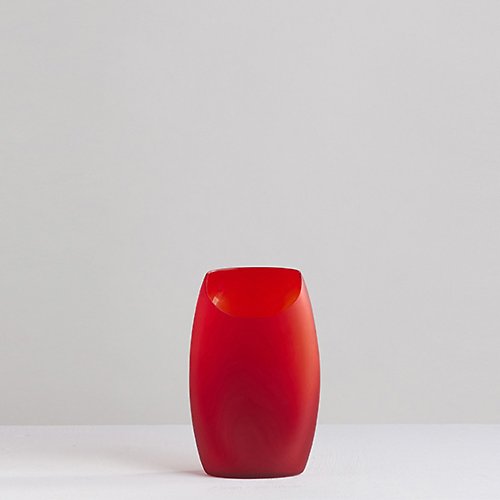 3,co 當代瓷器 【3,co】玻璃月型口扁平花器(8號) - 紅