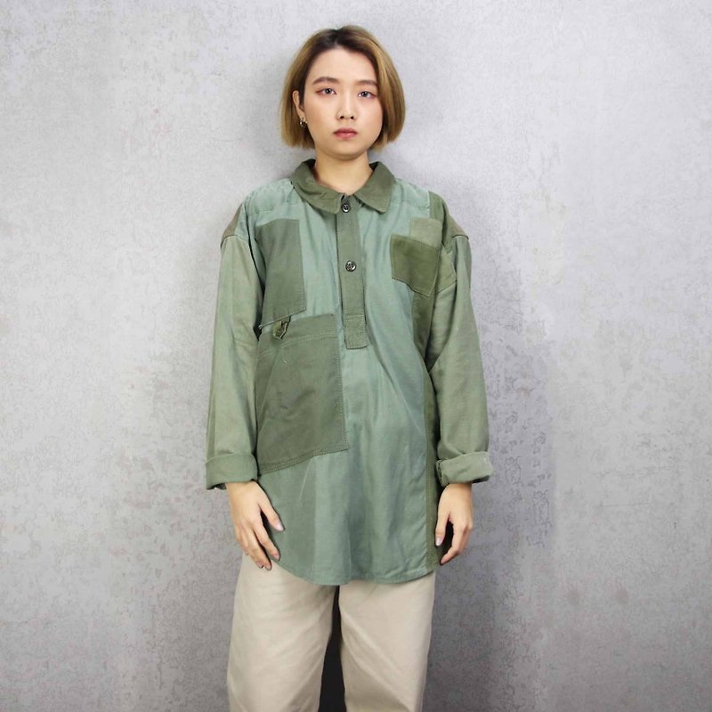 Tsubasa.Y Ancient House 008 re-splicing long-sleeved military lining, stitching military green shirt - Men's Shirts - Cotton & Hemp 