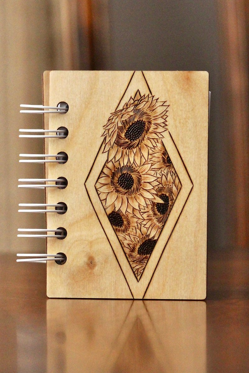 Sunflower wooden notebook Customized gift Christmas Gift Wrapping - 筆記本/手帳 - 木頭 咖啡色