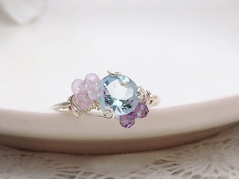 Marie's garden - スカイブルートパーズ アメジスト ピンク サファイヤ のワイヤーリング - 戒指 - 寶石 藍色