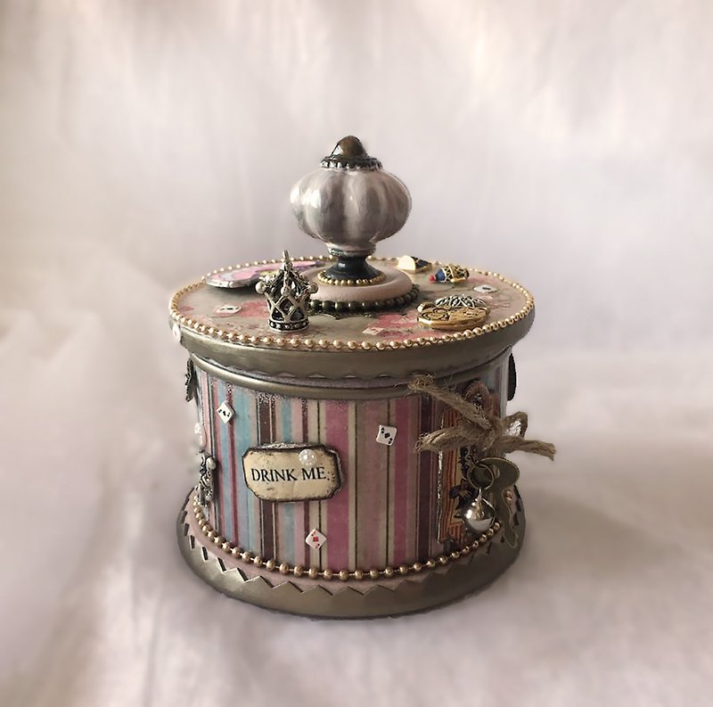 Green jewelry box,Box Alice in Wonderland,Cheshire cat Storage,Mad Hatter box - Storage - Wood Pink