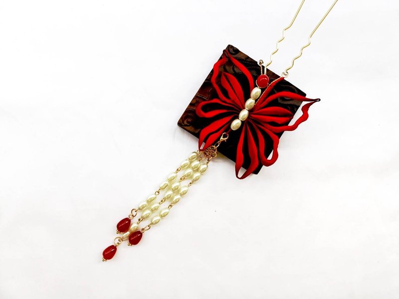 Red Butterfly Silk Flower Traditional Handmade Hairpin Head Accessories - เครื่องประดับผม - งานปัก สีแดง