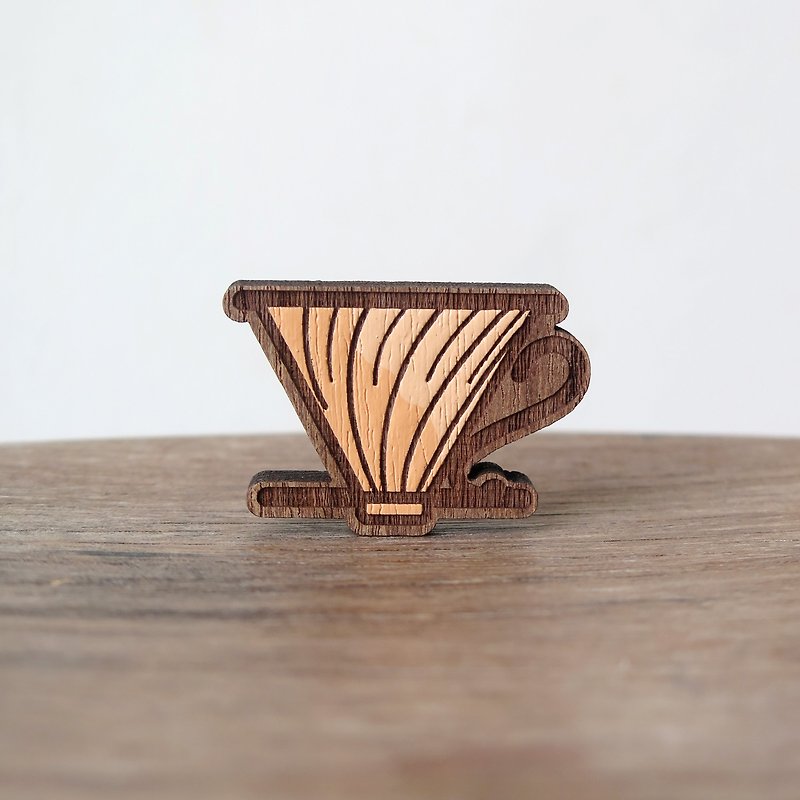 Wooden brooch coffee hario v60 copper - เข็มกลัด - ไม้ สีนำ้ตาล