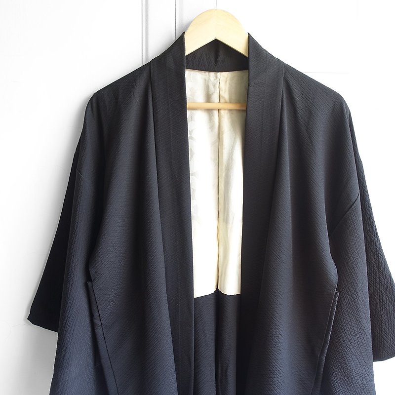 │Slowly│ Japanese antiques - light kimono long coat O28│ vintage .vintage. Vintage. - เสื้อแจ็คเก็ต - เส้นใยสังเคราะห์ สีดำ