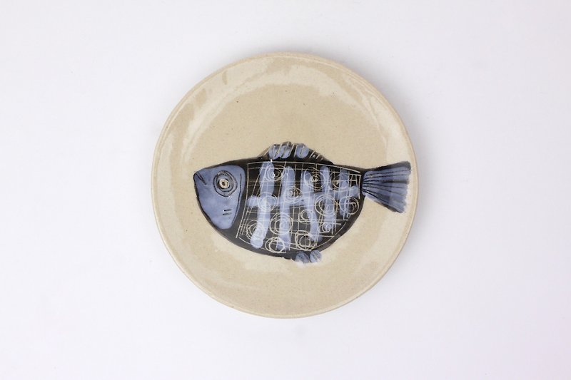 ナイスリトルクレイ手描きのブルー腹魚の小皿03041-3 - 小皿 - 陶器 ホワイト