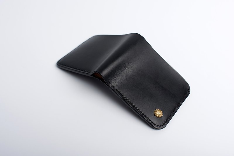 Italian vegetable tanned leather handmade leather wallet retro chrysanthemum nail two-fold short clip hand-dyed black - Wallets - Genuine Leather Black