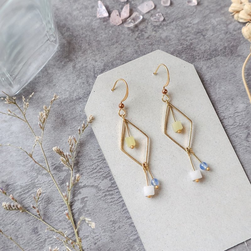 Natural stone geometric brass earrings - occasionally - Earrings & Clip-ons - Copper & Brass White