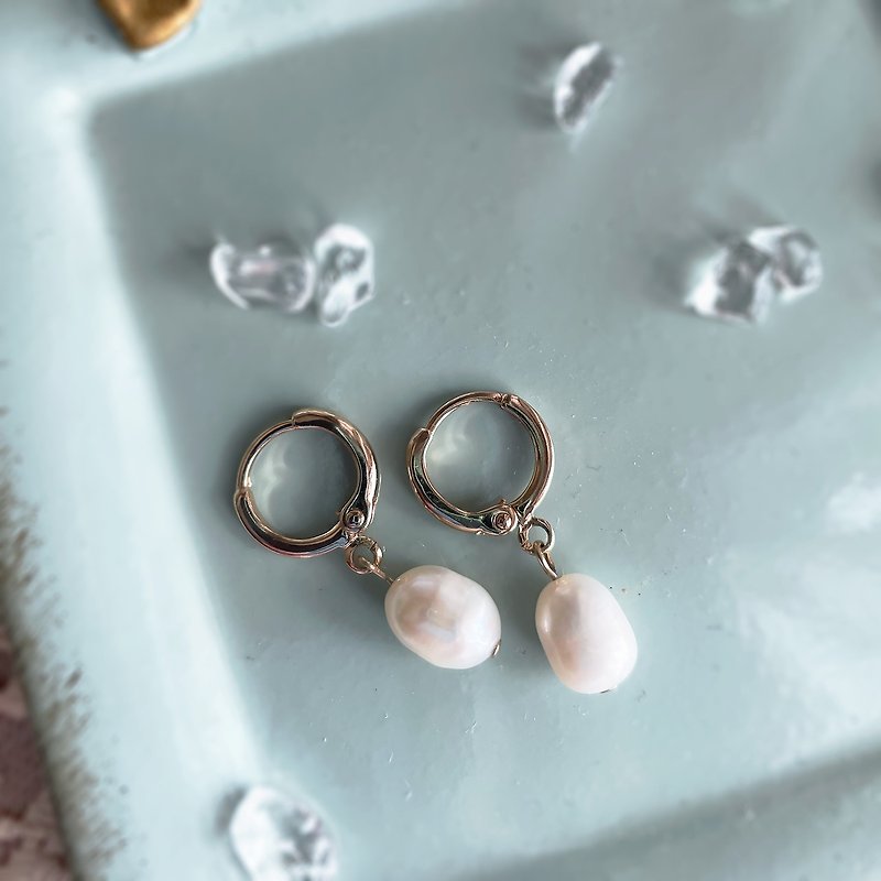 /Stay Pearl/ Simple pearl earrings - Earrings & Clip-ons - Pearl White
