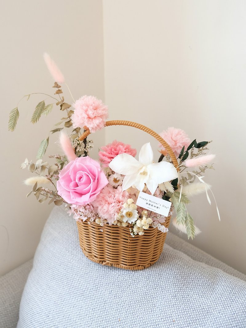 Mother's Day Preserved Flower Baskets - ช่อดอกไม้แห้ง - พืช/ดอกไม้ สึชมพู