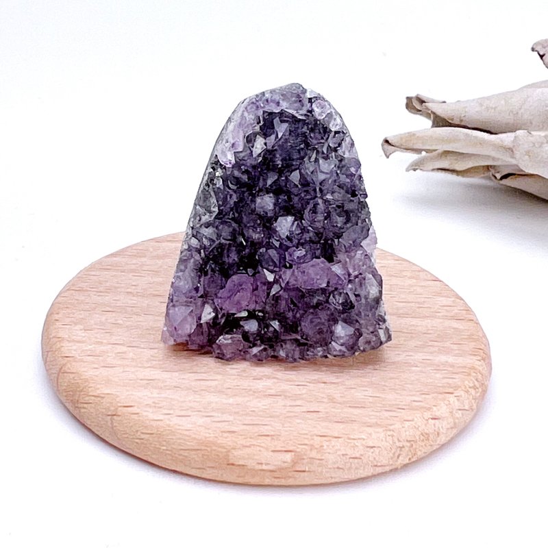 深處。原礦 淨化 財富 貴人 療癒 l 迷你紫晶鎮 紫水晶 l - 擺飾/家飾品 - 水晶 紫色