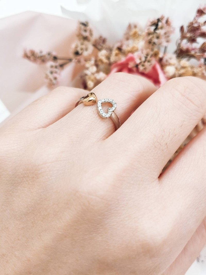【Douix jewelry】 double hearts - Double Heart Collection Diamond Ring - แหวนทั่วไป - โลหะ 