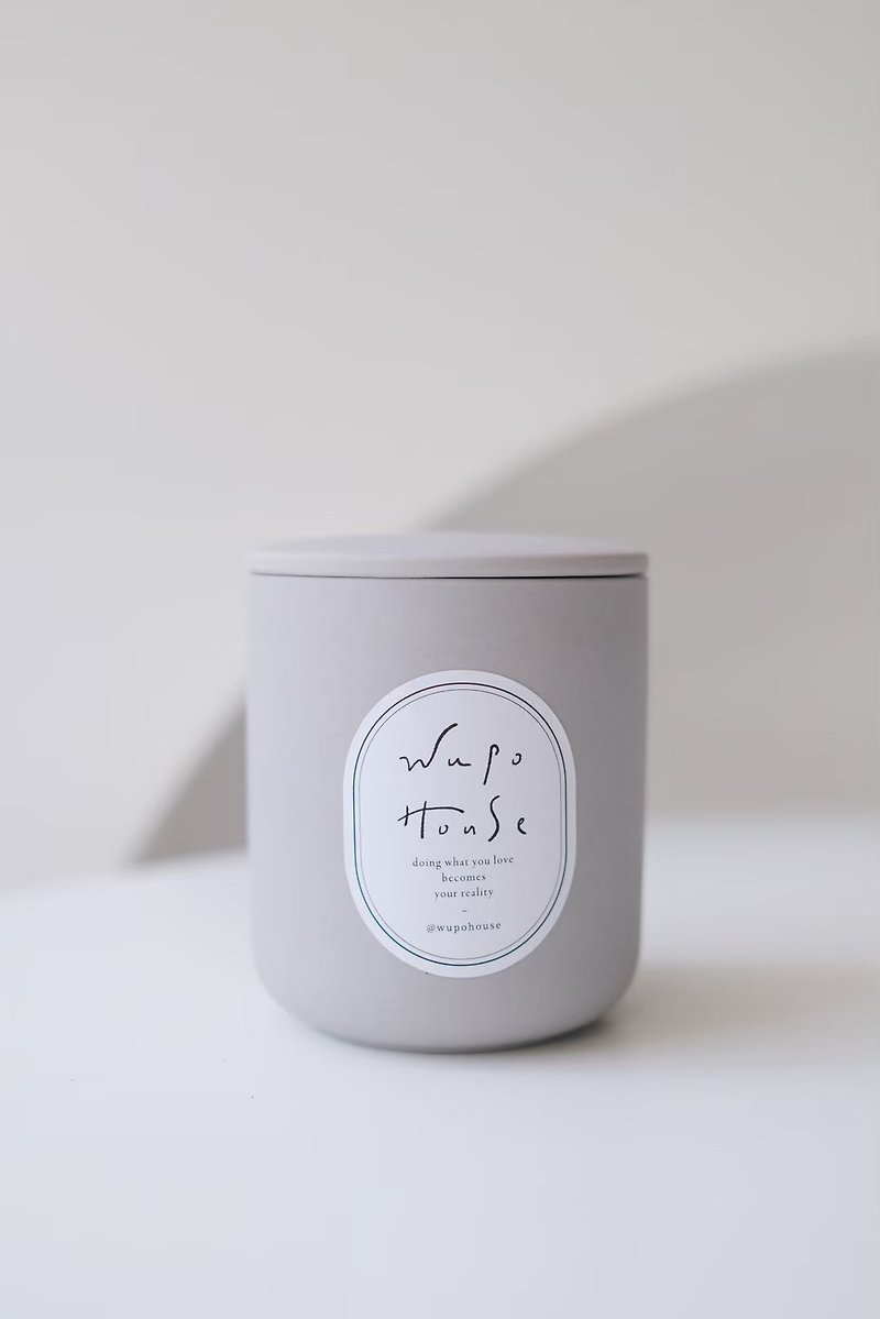 [Scented candle] Macaron color family/Wild Hosta & Willow wild hosta and willow - Candles & Candle Holders - Wax Gray