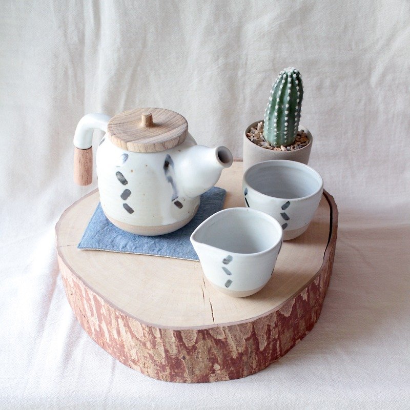 セラミックティーポット - 花瓶・植木鉢 - 陶器 ホワイト