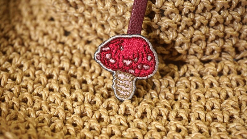 Happy Earth | Haole Mushroom Embroidered Bookmark-b - สมุดบันทึก/สมุดปฏิทิน - งานปัก สีแดง