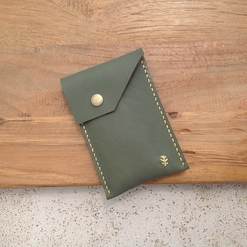 Thin business card holder, credit card, card holder, hand-stitched, leather magnetic button [leather] green - ที่ตั้งบัตร - หนังแท้ สีเขียว