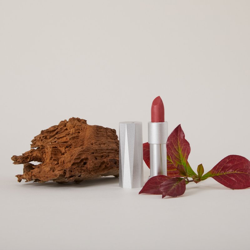 Juni Luxury Hydrating Lipstick- Elise - Lip & Cheek Makeup - Concentrate & Extracts 