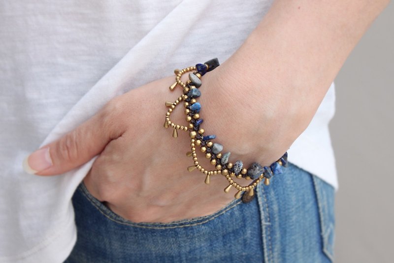 蕾絲編織手鐲青石石珠子Macrame黃銅枝形吊燈 - 手鍊/手環 - 其他金屬 藍色