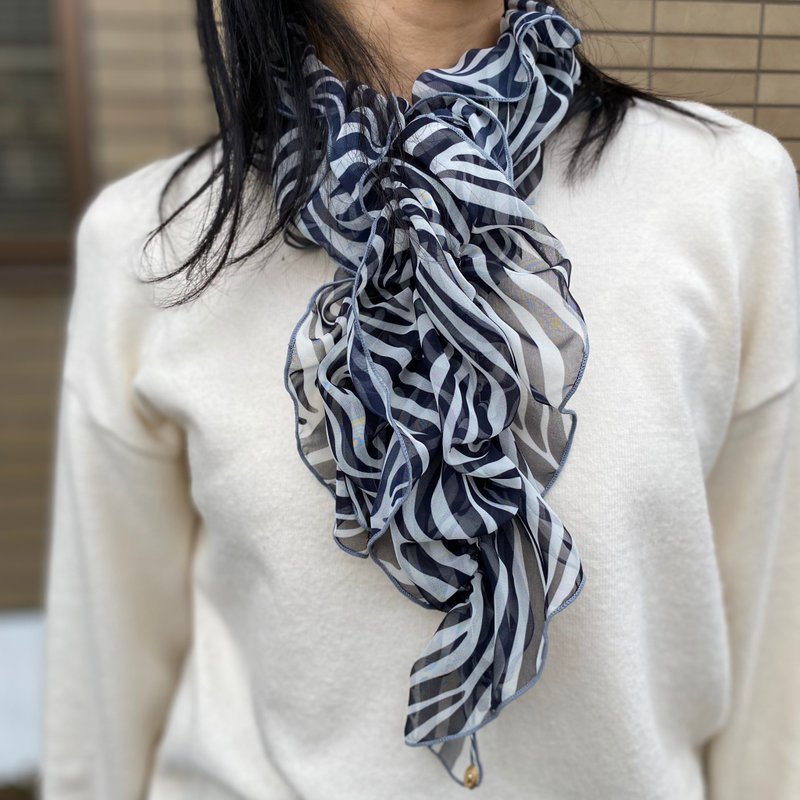 Ballett Soft Chiffon Shirred Scarf Zebra Print Black x White Wrap around your neck for a complete look Made in Japan Washable - Scarves - Polyester White