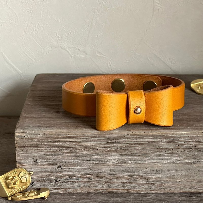 HOWLL imported colorful leather collar [bow tie] ginger oil leather - Collars & Leashes - Genuine Leather Orange