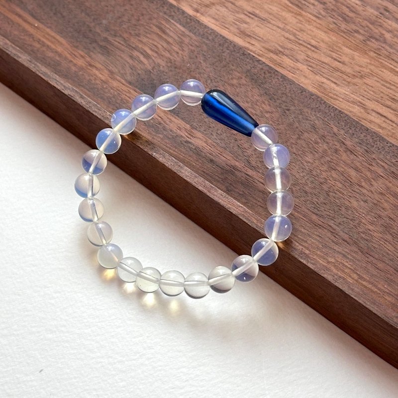 [Libra Scorpio|October] Opal blue glass bracelet attracts wealth, love, luck, and stable mood - สร้อยข้อมือ - เครื่องประดับพลอย หลากหลายสี