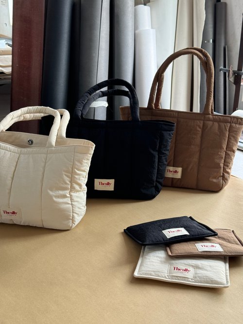 ★THE ALLY☆EILLEEN BAG Iconic Ally - Off-White – Acte Nation