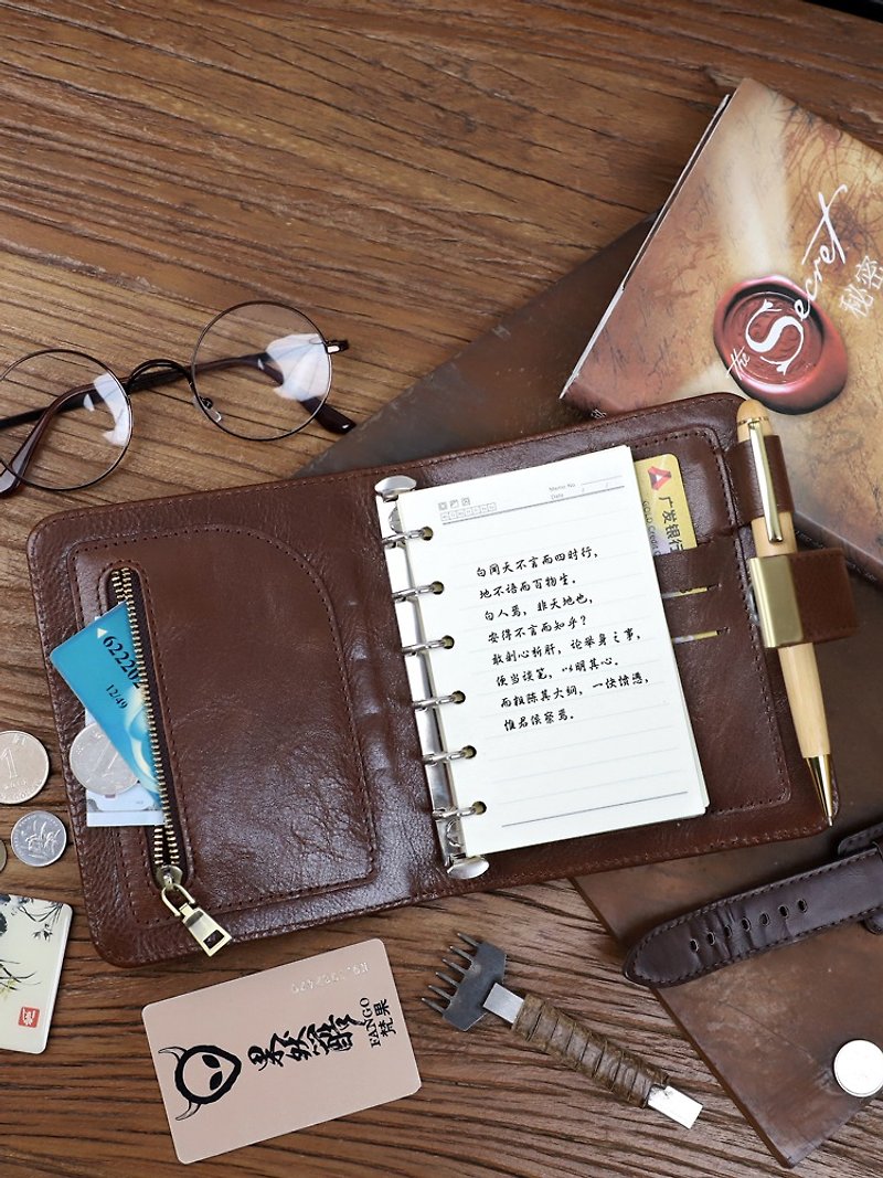 Handmade Genuine Leather Notebook 160 Pages A6 Code Diary Book With Lock - สมุดบันทึก/สมุดปฏิทิน - หนังแท้ สีนำ้ตาล