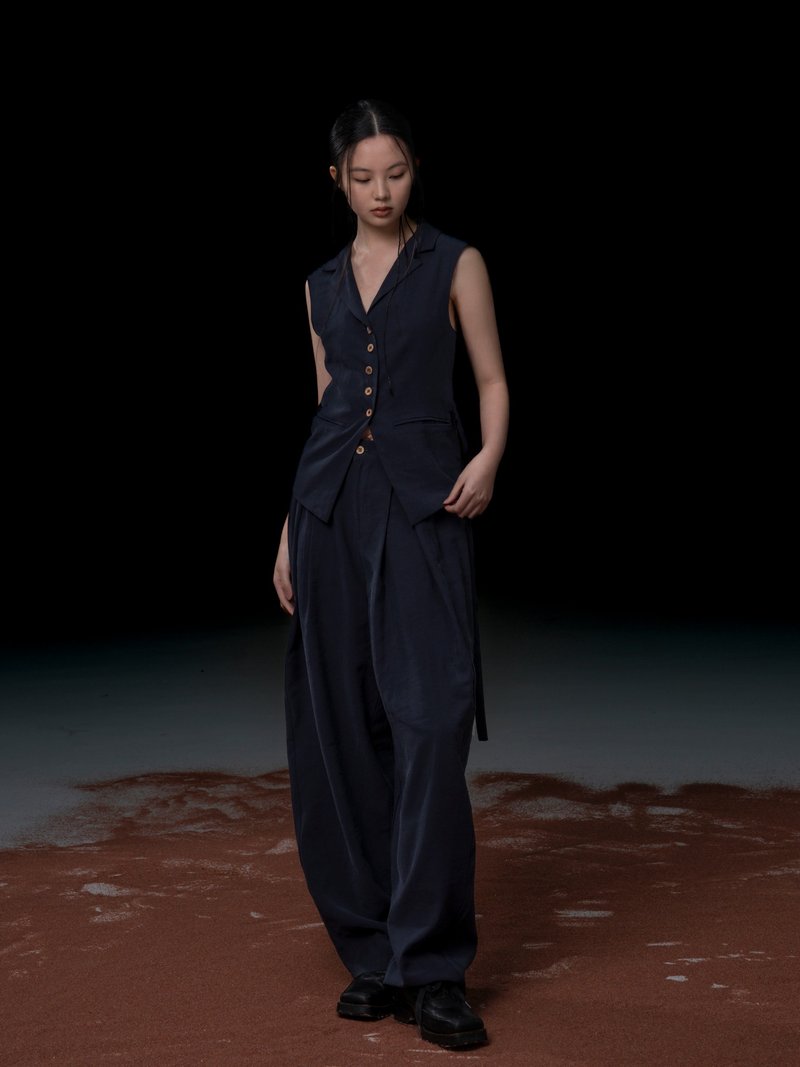 新中式復古 / 藏藍色翻領背心 / 長褲套裝 - 背心/無袖上衣 - 其他材質 藍色