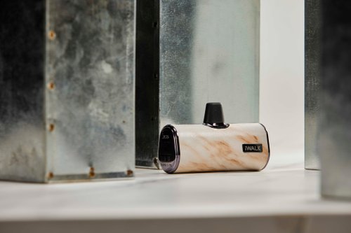 Guxon｜iWALK 臺灣總代理 【iWALK】 皮革版直插式行動電源 - 大理石Wh行動電源